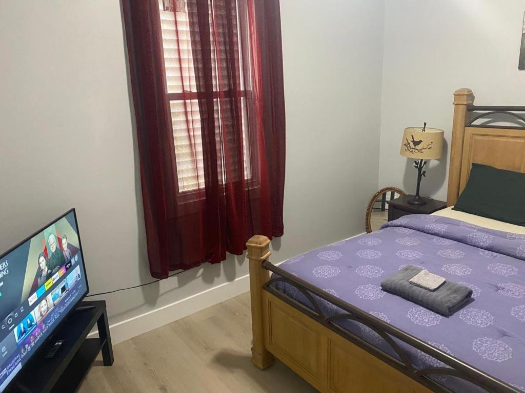 Stylish Room 8Mins To Newark Airport Экстерьер фото