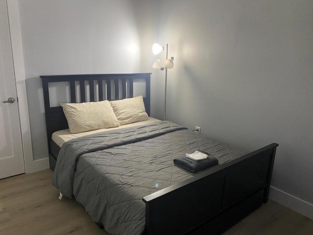 Stylish Room 8Mins To Newark Airport Экстерьер фото